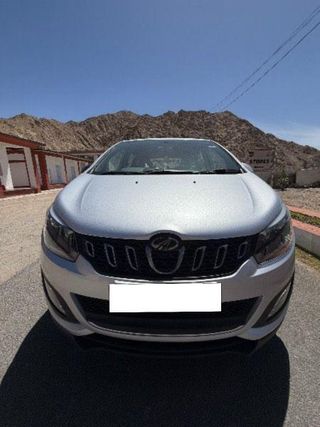 Used Mahindra Marazzo M8 8Str