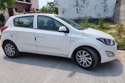 13 Used Hyundai i20