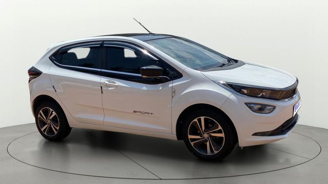 Second-hand 2022 Tata Altroz XZ Diesel BSVI for sale in Bangalore
