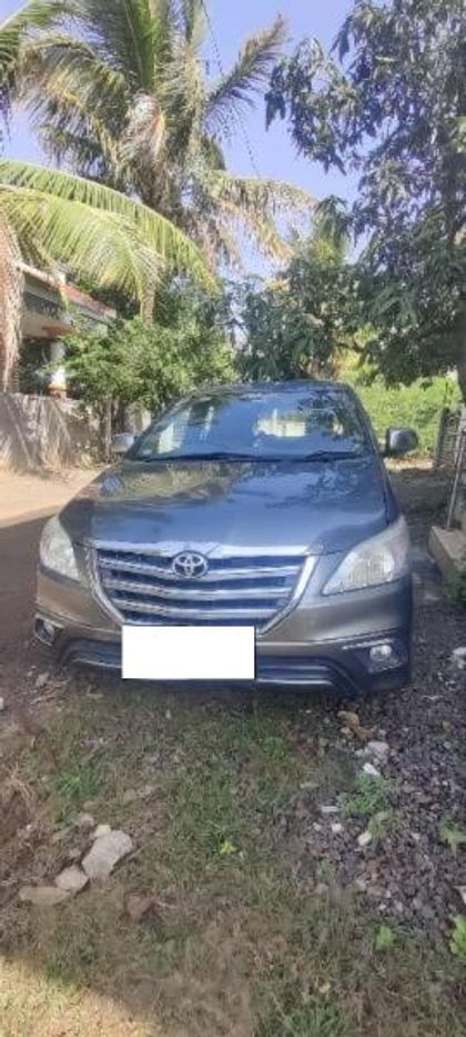 Used 2.5 G (Diesel) 7 Seater BS IV