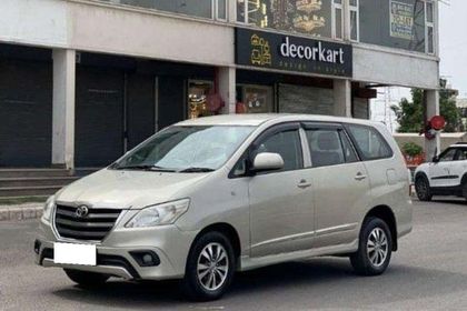 Used 2.5 GX (Diesel) 7 Seater BS IV