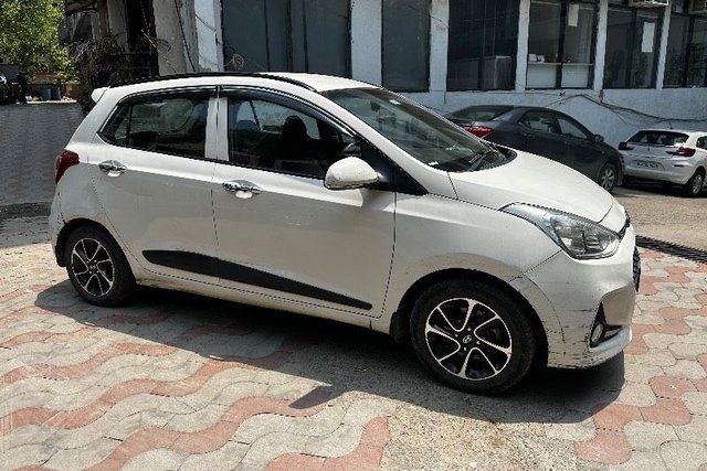 Second-hand 2017 Hyundai Grand i10 1.2 Kappa Asta for sale in New Delhi