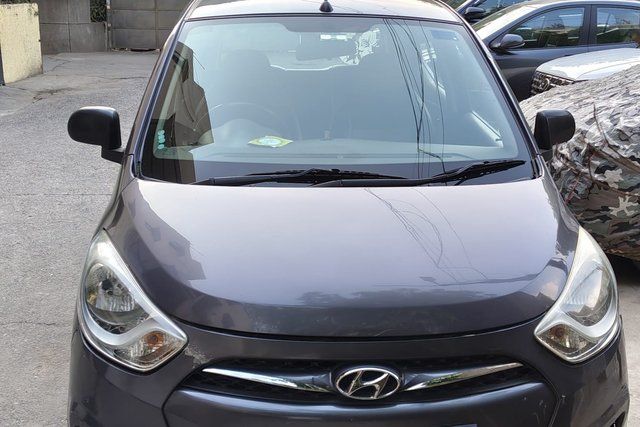 Second-hand 2013 Hyundai i10 Magna 1.1L for sale in New Delhi