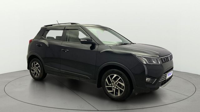 Mahindra XUV300 W8 Second-hand 2023 Mahindra XUV300 W8 for sale in Kochi