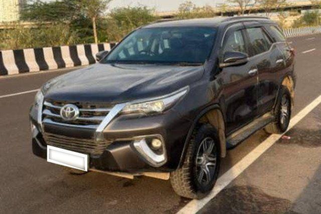Second-hand 2019 Toyota Fortuner 2.8 2WD MT BSIV for sale in Gurgaon