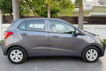2016 Hyundai i10 मैग्ना 1.1L