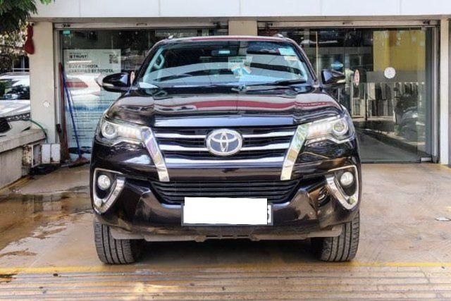 Second-hand 2017 Toyota Fortuner 2.8 2WD AT BSIV for sale in Mumbai