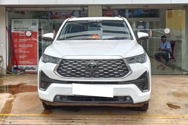 Toyota Innova Hycross ZX(O) Hybrid Second-hand 2023 Toyota Innova Hycross ZX(O) Hybrid for sale in Mumbai
