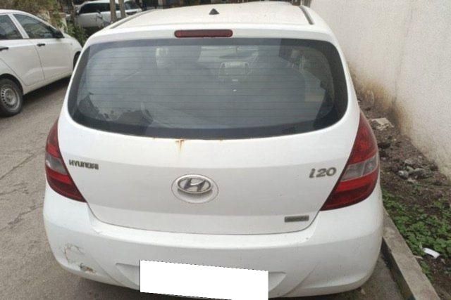 Second-hand 2011 Hyundai i20 1.2 Sportz for sale in Rajkot