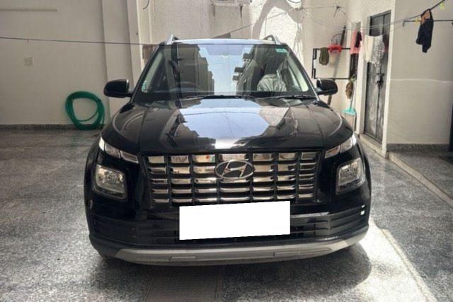 Second-hand 2024 Hyundai Venue S 2023-2025 for sale in New Delhi