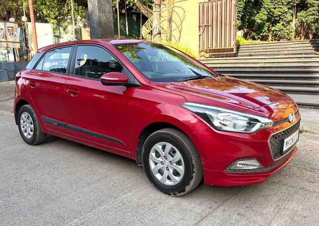 Hyundai i20 Sportz 1.2 Second-hand 2016 Hyundai i20 Sportz 1.2 for sale in Pune