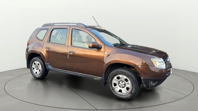 Renault Duster 85PS Diesel RxL Second-hand 2015 Renault Duster 85PS Diesel RxL for sale in Ahmedabad