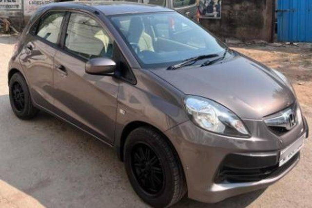 Honda Brio EX MT Second-hand 2013 Honda Brio EX MT for sale in Hyderabad