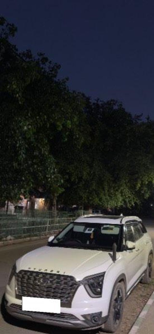 Second-hand 2022 Hyundai Alcazar Signature for sale in Gurgaon