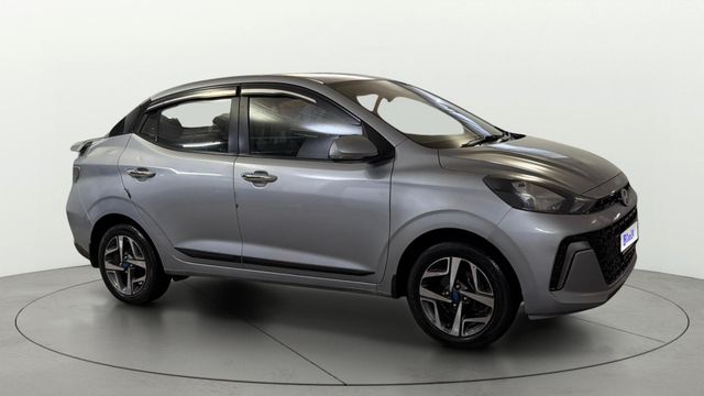 Second-hand 2023 Hyundai Aura SX CNG for sale in New Delhi