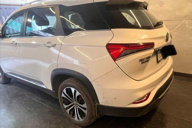 Second-hand 2022 MG Hector Plus Sharp Diesel MT for sale in New Delhi