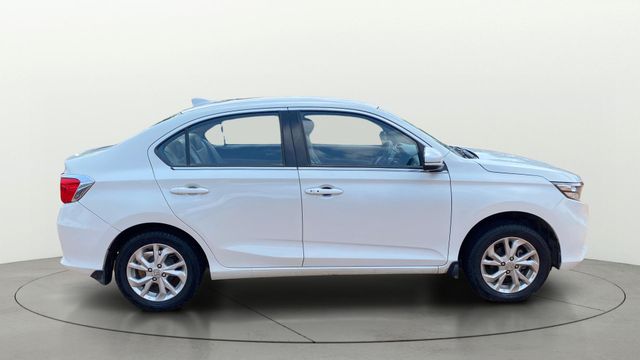Second-hand 2020 Honda Amaze VX CVT Petrol for sale in Gulbarga