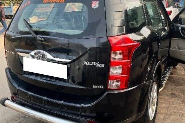 Mahindra XUV500 W10 2WD Second-hand 2016 Mahindra XUV500 W10 2WD for sale in Indore