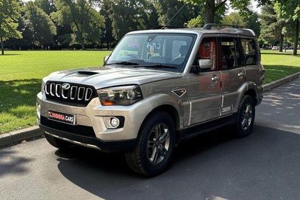 2015 Mahindra Scorpio S10 4डब्ल्यूडी