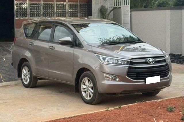 Second-hand 2017 Toyota Innova Crysta 2.4 G MT BSIV for sale in Bangalore