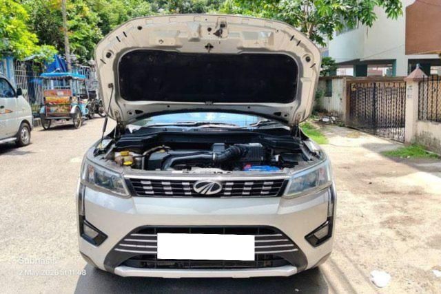 Mahindra XUV300 W8 Option Diesel BSIV Second-hand 2020 Mahindra XUV300 W8 Option Diesel BSIV for sale in Kolkata