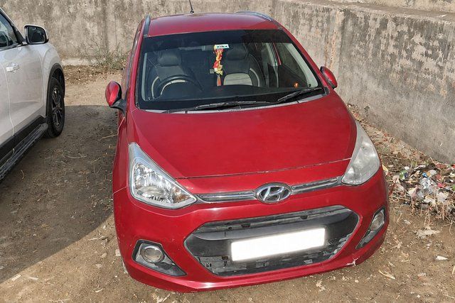 Second-hand 2013 Hyundai Grand i10 Asta for sale in New Delhi