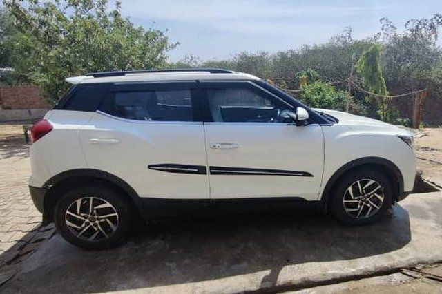 Mahindra XUV300 W8 Opt Diesel Second-hand 2023 Mahindra XUV300 W8 Opt Diesel for sale in Bharatpur