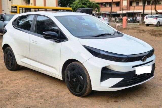 Tata Altroz Accomplished S CNG Second-hand 2025 Tata Altroz Accomplished S CNG for sale in Mumbai
