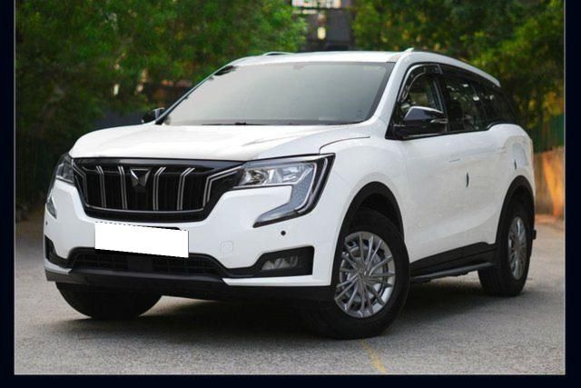 Mahindra XUV700 MX E 5Str Diesel Second-hand 2024 Mahindra XUV700 MX E 5Str Diesel for sale in New Delhi