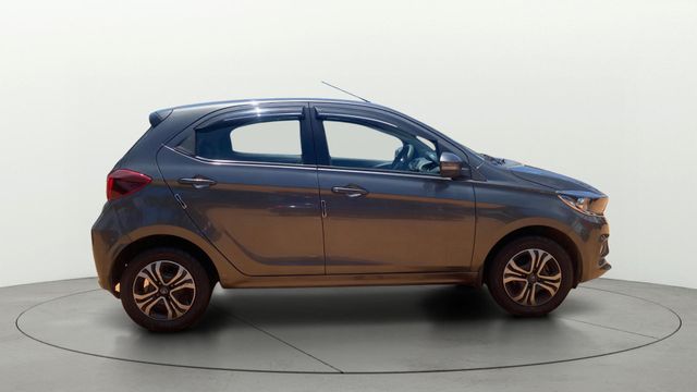 Second-hand 2021 Tata Tiago XZ 2020-2022 for sale in Gulbarga