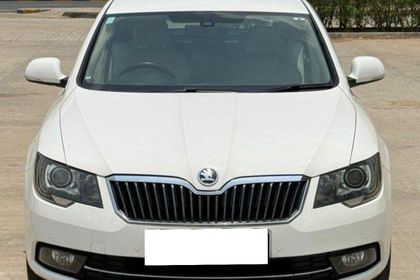 Used Elegance 1.8 TSI MT