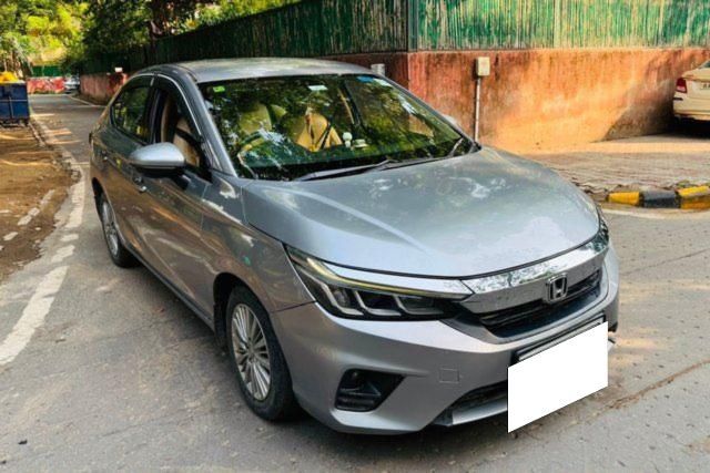Second-hand 2020 Honda City V MT for sale in New Delhi