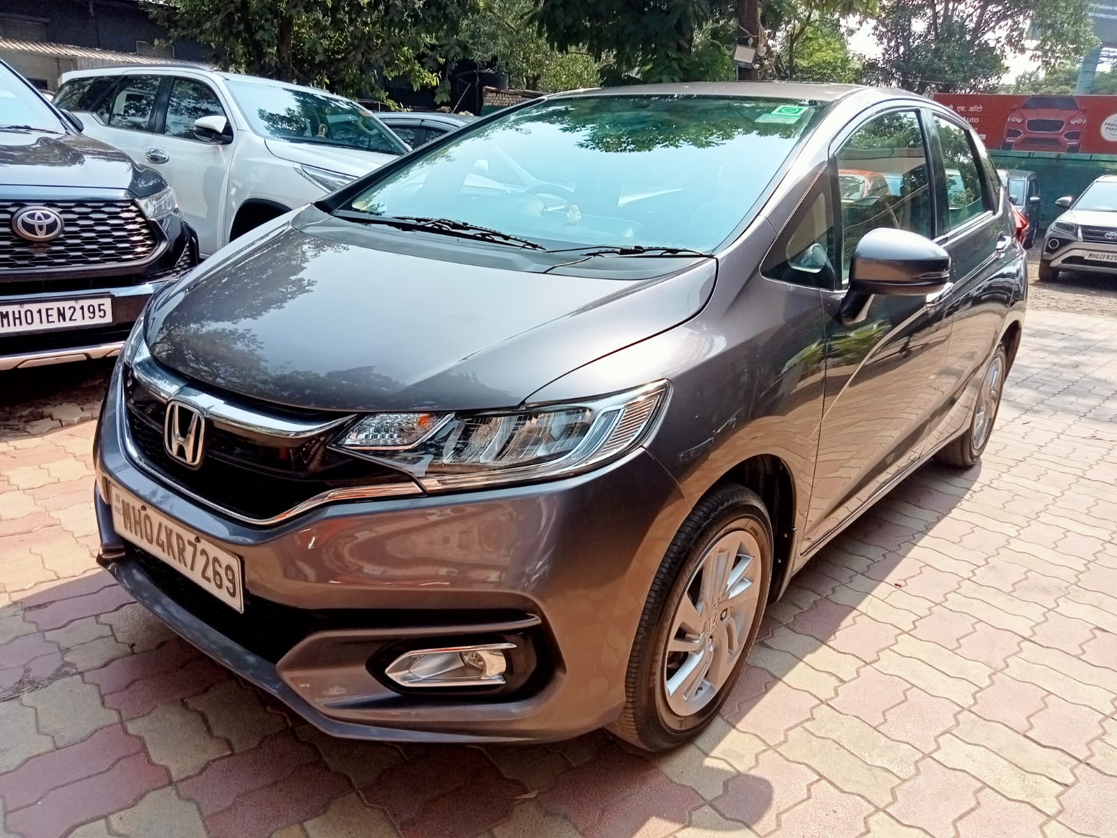 HONDA Jazz タンク ブラウン Buy Used Honda Jazz ZX CVT of 2021 model @ 6,99,000 INR in Thane