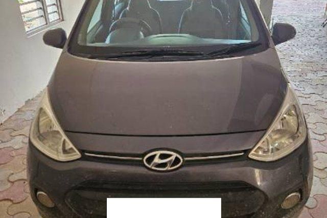 Hyundai Grand i10 Sportz Second-hand 2016 Hyundai Grand i10 Sportz for sale in Alwar