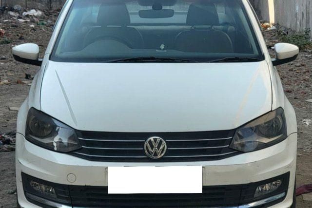 Second-hand 2016 Volkswagen Vento 1.6 Highline for sale in Surat