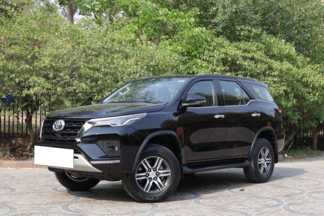 Toyota Fortuner 4X2 AT Second-hand 2026 Toyota Fortuner 4X2 AT for sale in New Delhi