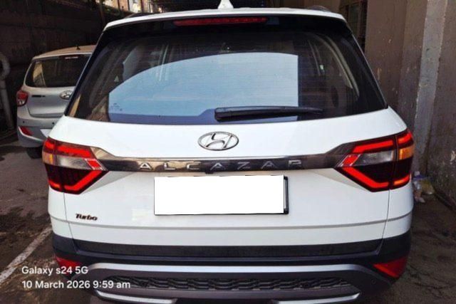 Second-hand 2024 Hyundai Alcazar Prestige 7-Seater Diesel for sale in New Delhi