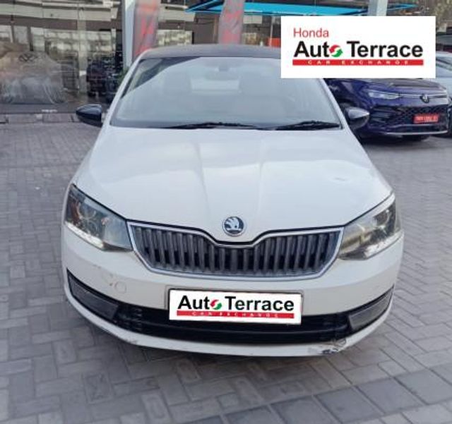 Skoda Rapid 1.5 TDI AT Style BSIV Second-hand 2017 Skoda Rapid 1.5 TDI AT Style BSIV for sale in Chennai
