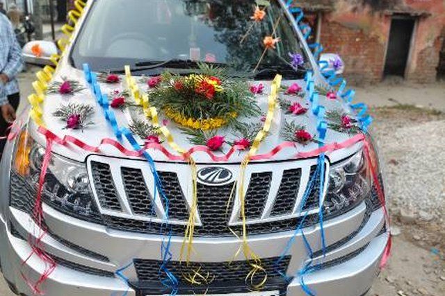Second-hand 2014 Mahindra XUV500 W8 FWD for sale in Bareilly