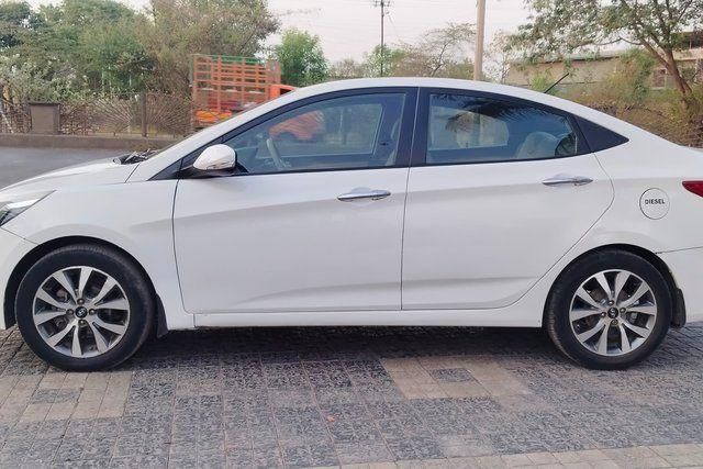 Hyundai Verna 1.6 CRDi SX Second-hand 2015 Hyundai Verna 1.6 CRDi SX for sale in Nashik