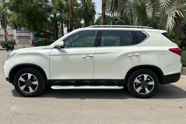 Mahindra Alturas G4 4X4 AT BSIV Second-hand 2018 Mahindra Alturas G4 4X4 AT BSIV for sale in New Delhi