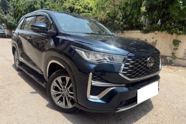 Toyota Innova Hycross ZX(O) Hybrid Second-hand 2025 Toyota Innova Hycross ZX(O) Hybrid for sale in New Delhi