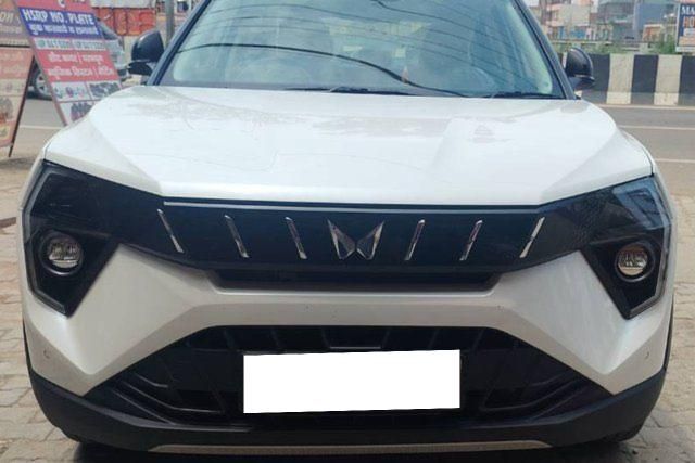 Mahindra XUV 3XO AX7 Turbo Second-hand 2025 Mahindra XUV 3XO AX7 Turbo for sale in Baghpat