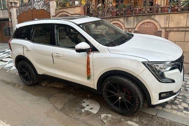 Mahindra XUV700 AX7 Diesel AT BSVI Second-hand 2022 Mahindra XUV700 AX7 Diesel AT BSVI for sale in New Delhi