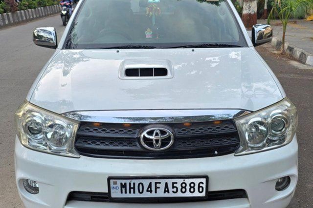 Toyota Fortuner 3.0 Diesel Second-hand 2011 Toyota Fortuner 3.0 Diesel for sale in Mumbai