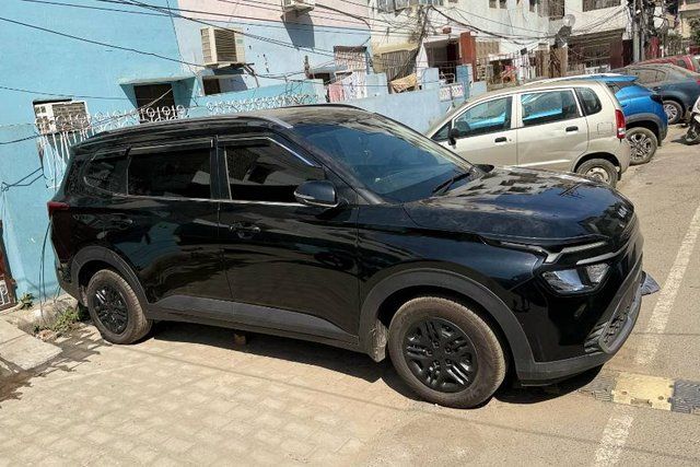 Kia Carens Prestige Opt Second-hand 2024 Kia Carens Prestige Opt for sale in Varanasi