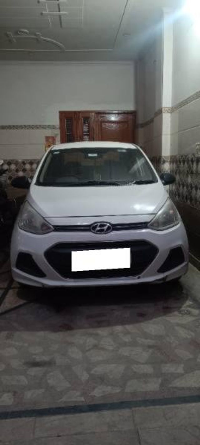 Second-hand 2017 Hyundai Xcent 1.2 CRDi E for sale in Sahibabad
