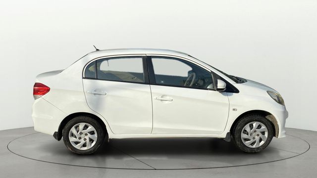 Honda Amaze S i-Dtech Second-hand 2015 Honda Amaze S i-Dtech for sale in Vadodara