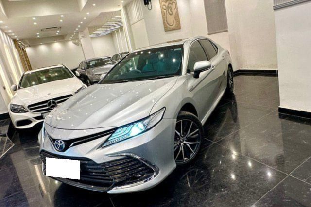 Toyota Camry 2.5 Hybrid Second-hand 2024 Toyota Camry 2.5 Hybrid for sale in New Delhi