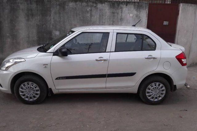 Maruti Suzuki Swift Dzire LDI Second-hand 2015 Maruti Suzuki Swift Dzire LDI for sale in Varanasi